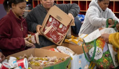 volunteer mobile food pantry